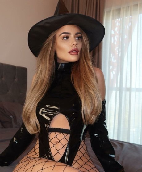 huge ass onlyfans free nude galleries