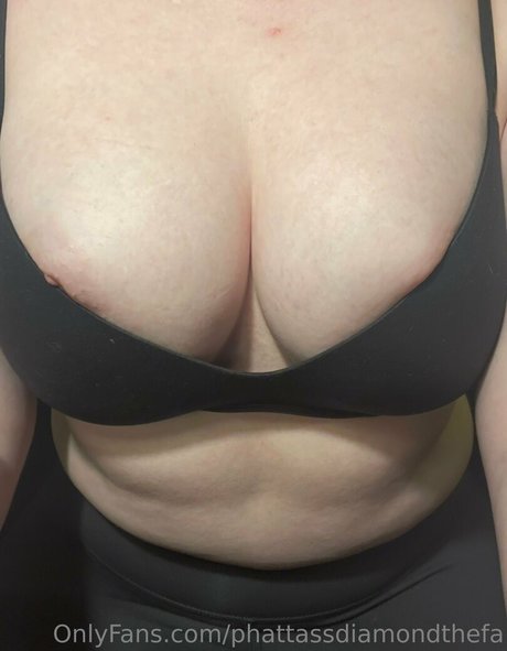 phattassdiamondthefa erotic model picture