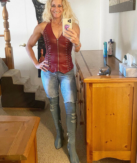 Brooke Baker star hot photo