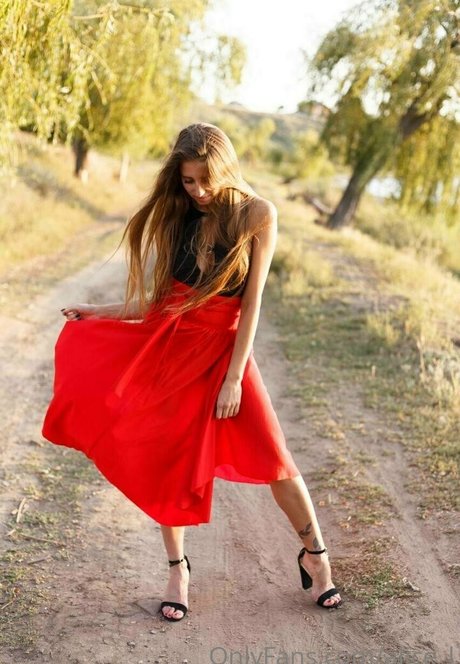 alice l erotic actress image