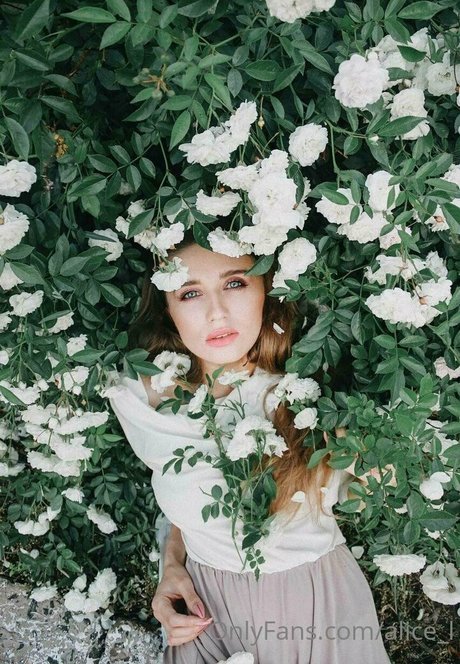 alice l nude star photo