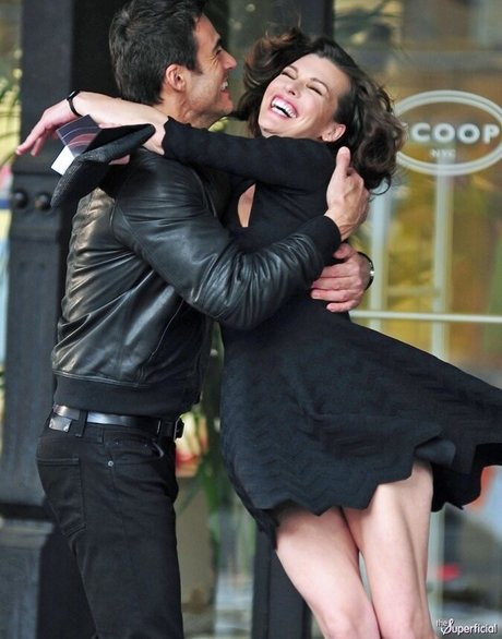 Milla Jovovich star nude pictures