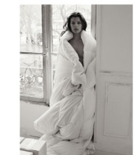 Milla Jovovich star hot img