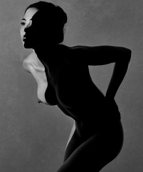 Anna Akana naked model photos