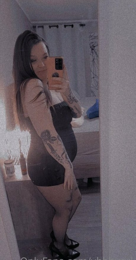 yhbbygrl nudes actress pic