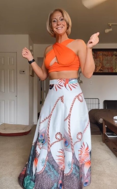 Dina Brown best model images