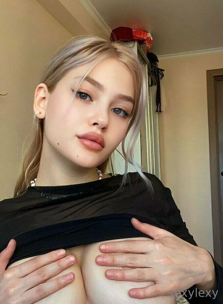 blondiesasha pornstar beautiful pics