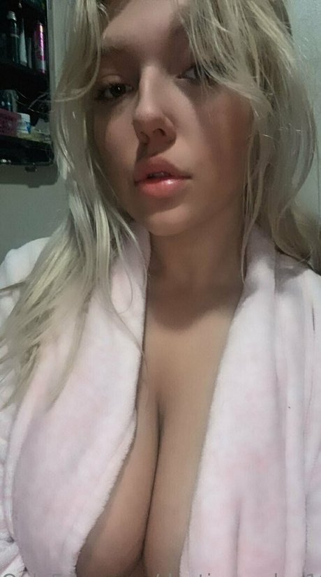 Destinycurley19 model pretty picture