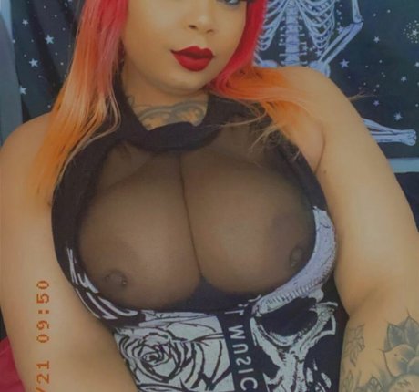 Chokahontass nudes actress gallery