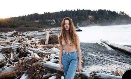 Christina Masterson naked model pics