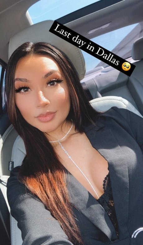 Theegoldenrose pornographic model images