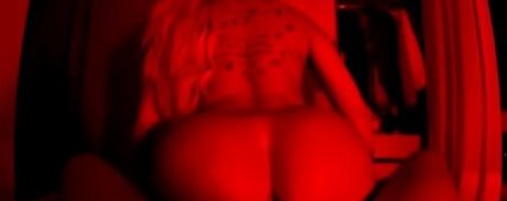 curvy blonde onlyfans free naked photo