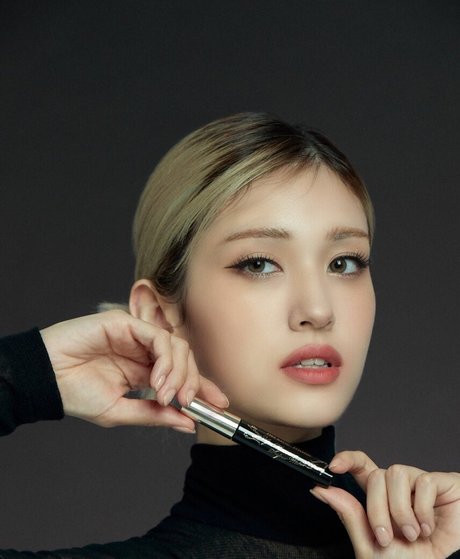 Jeon Somi nudes actress pics