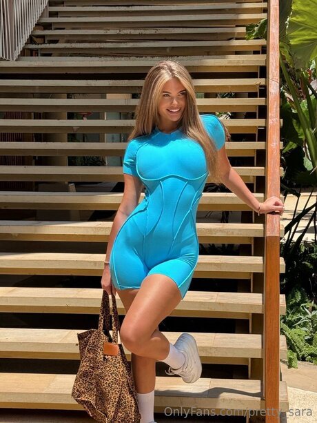 Pretty Sara model erotic pictures