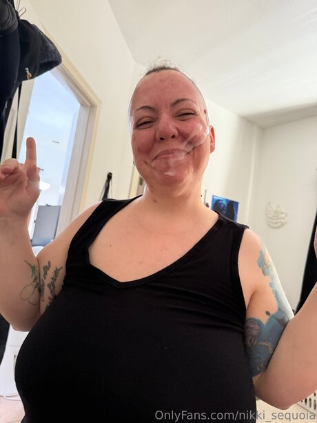 Nikki Sequoia hot model pics