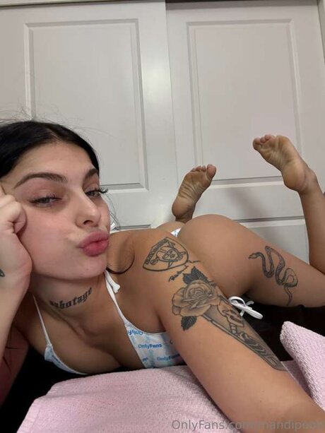 Mandipooh pornstar top pictures