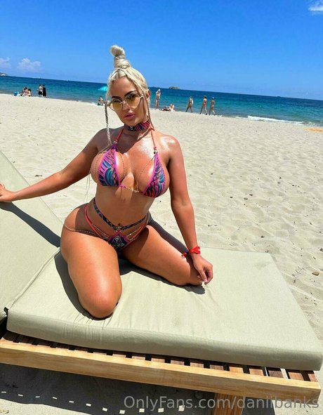 daniibanks free actress pics