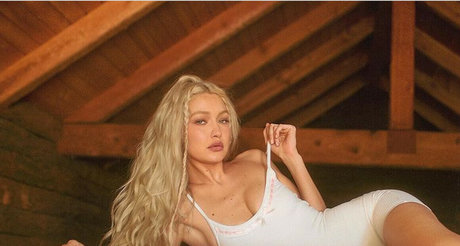 Gigi Hadid star erotic photos