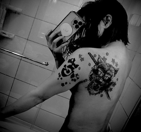 Hikaru Shida hd actress galleries