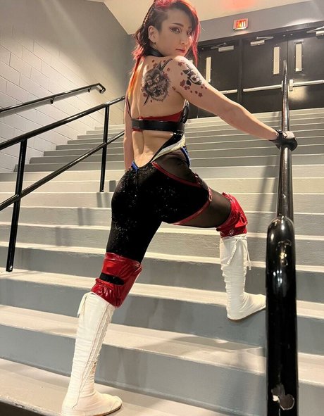 Hikaru Shida sexy pornstar img