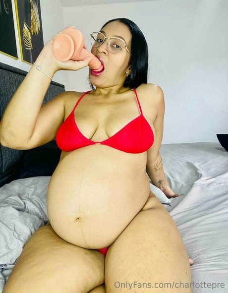 charlottepre model nice picture