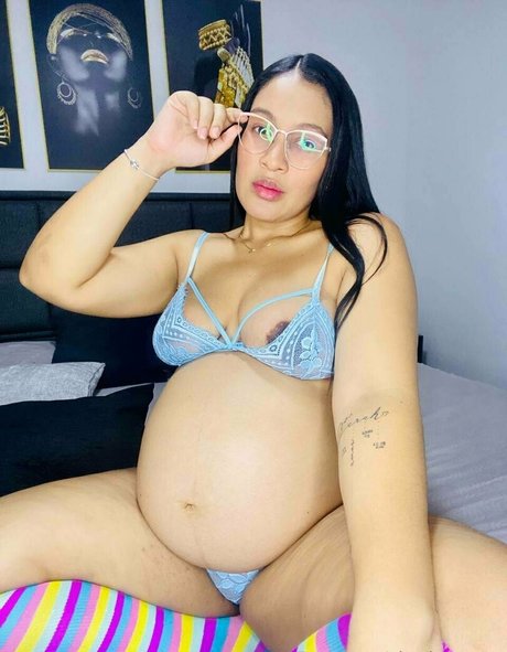 charlottepre model nudes image