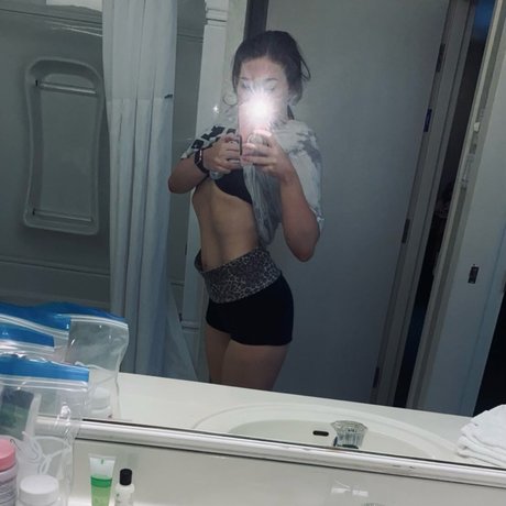 idkkat95 model hd pics