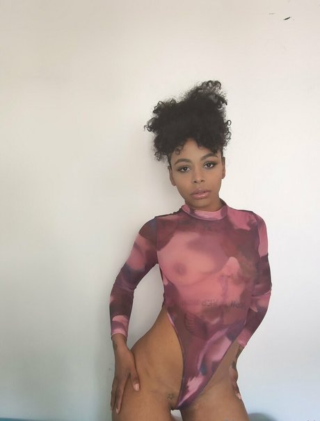 yourcleopathra nude star photos