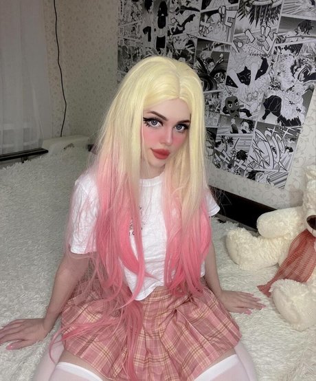 Lyraleiq hd model pics