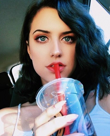 sofiatheedoll pornstar pretty gallery