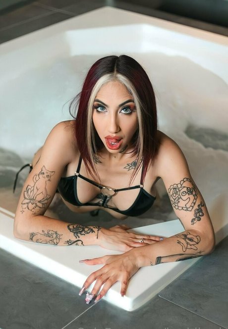 goth threesome onlyfans sexy nudes pics