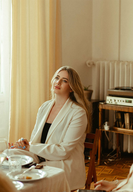 emily lyy hot pornstar pic