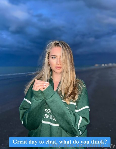 emily lyy pornstar sex images