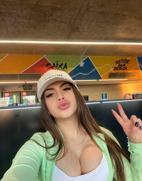 Brenda Scandolara model best picture