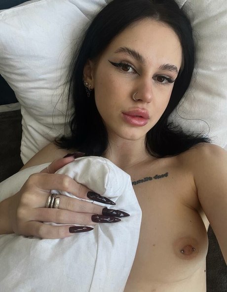 adelebee porn star pic