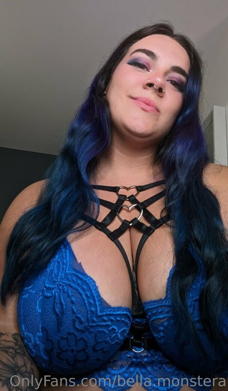 bella monstera star sexy pictures