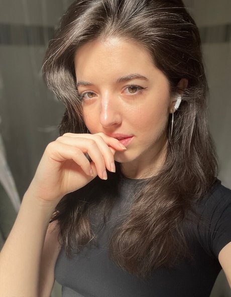 Slight Sounds pornstar perfect image