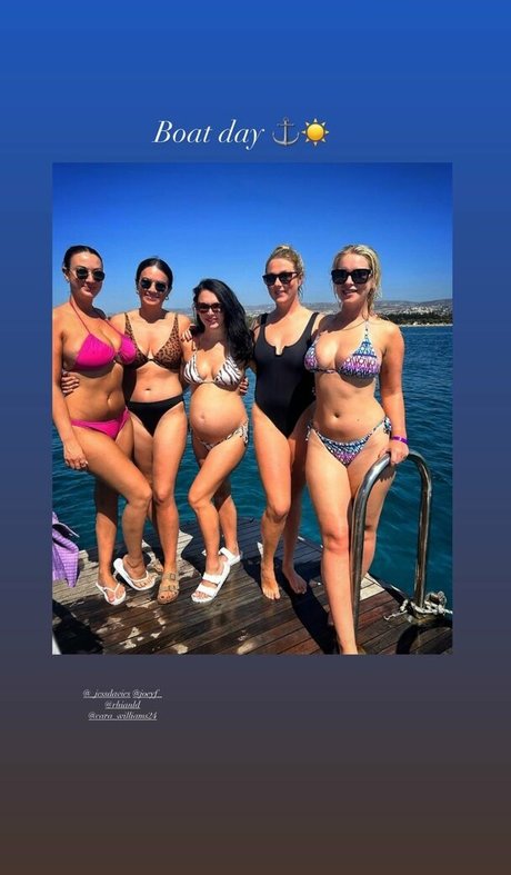 Jessica Davies pornstar naked gallery