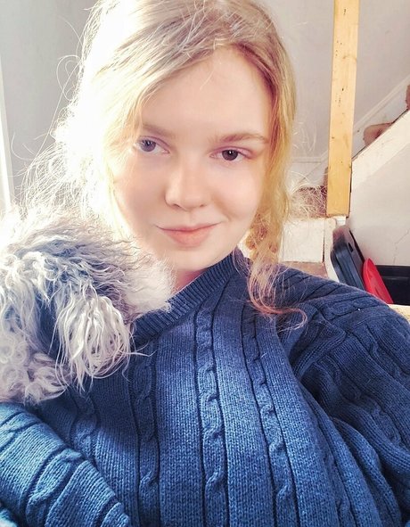 lyrictiana pornstar adult pic