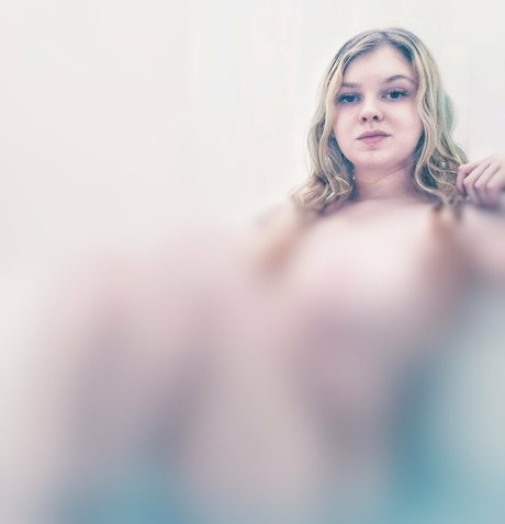 lyrictiana star picture