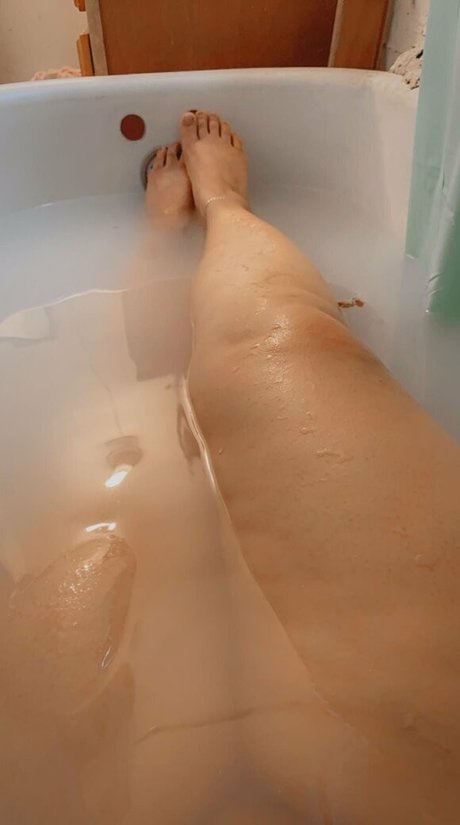 kaybunz art model pic