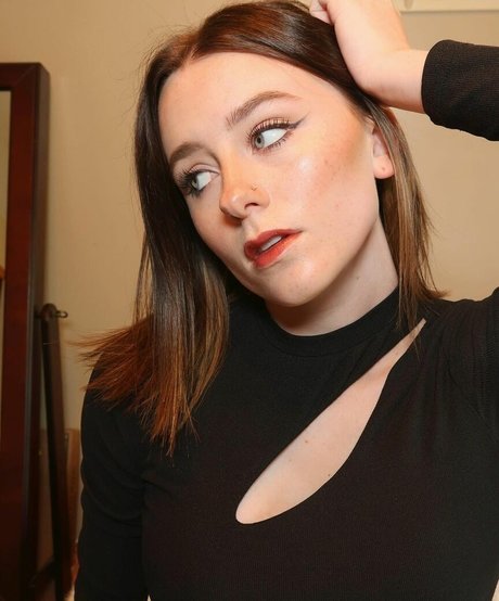 Audra Miller star pretty pictures