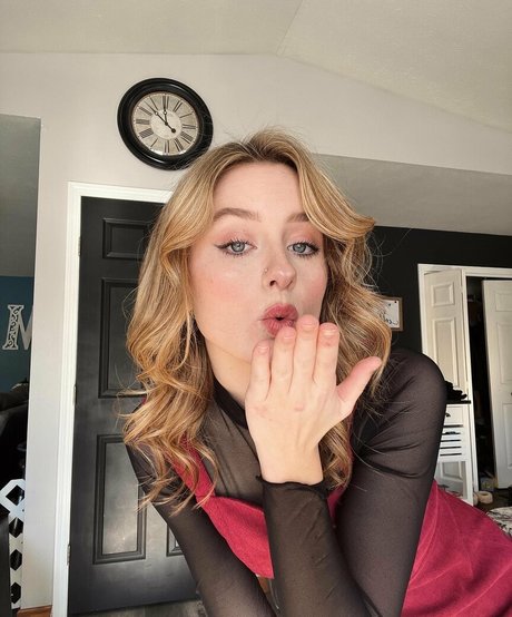 Audra Miller pretty actress pictures