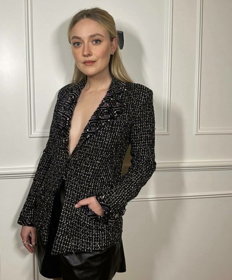 Dakota Fanning pretty actress img