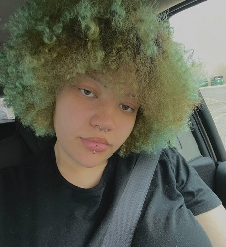 Bluemoss xx beautiful pornstar pic