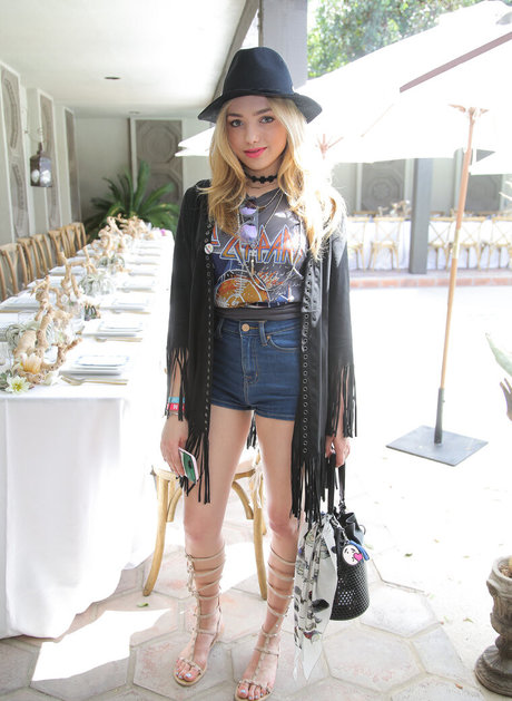 Peyton List xxx model photos