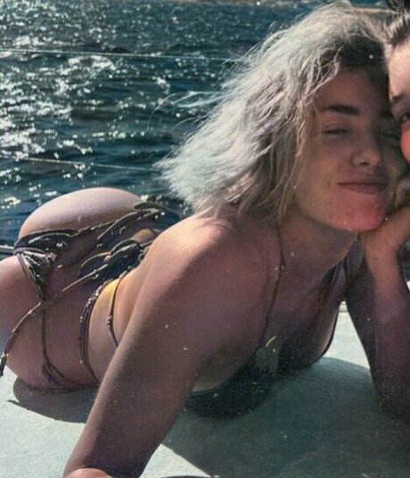 Peyton List sex model photo