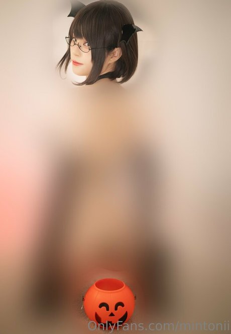 mintonii porn actress image