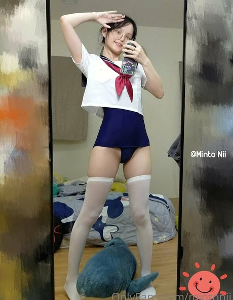 mintonii porn model galleries