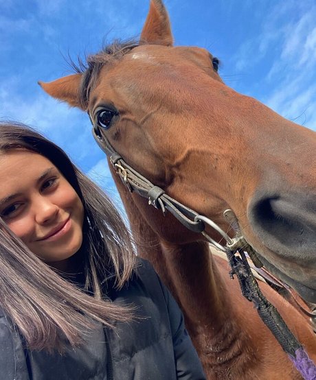 Desi Johnson pretty star gallery